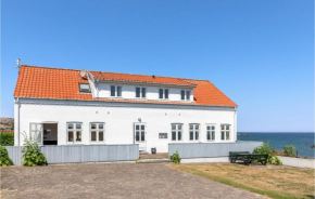 2 Bedroom Beautiful Apartment In Allinge in Allinge-Sandvig